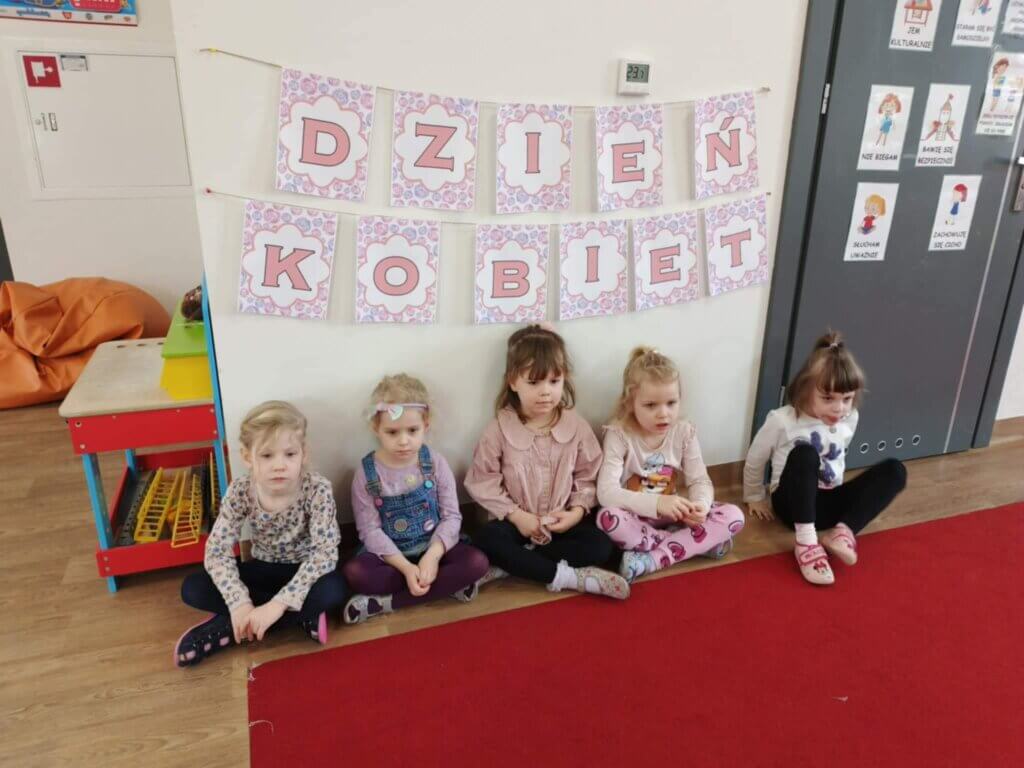 dzień kobiet w przedszkolu